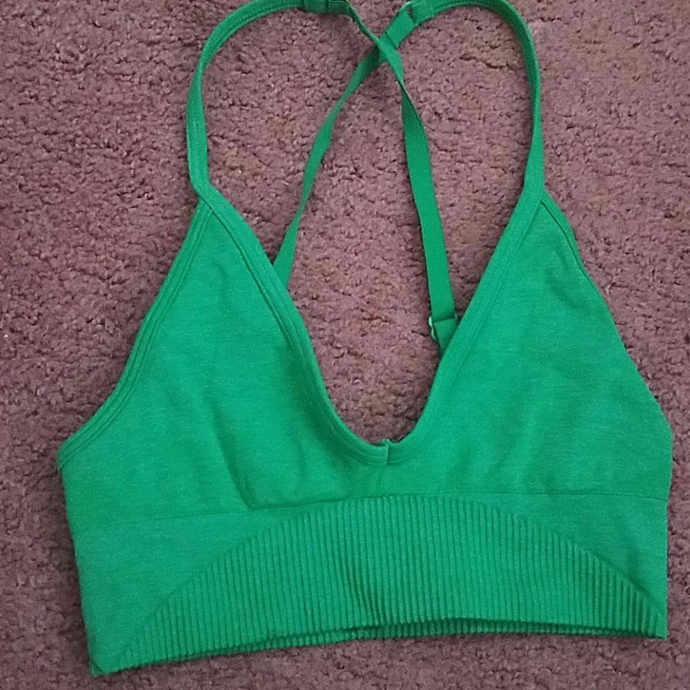 Kelly green lululemon sports bra size 2